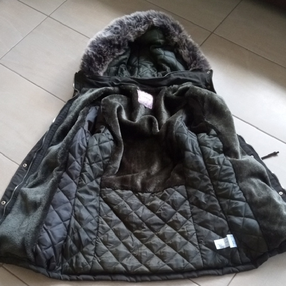Women's Dark Green Parka Coat with Fur Trim - Picture 6 of 11